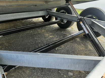 New 2026 LWL Trailers 22' Triaxle Split Tilt Equipment Trailer